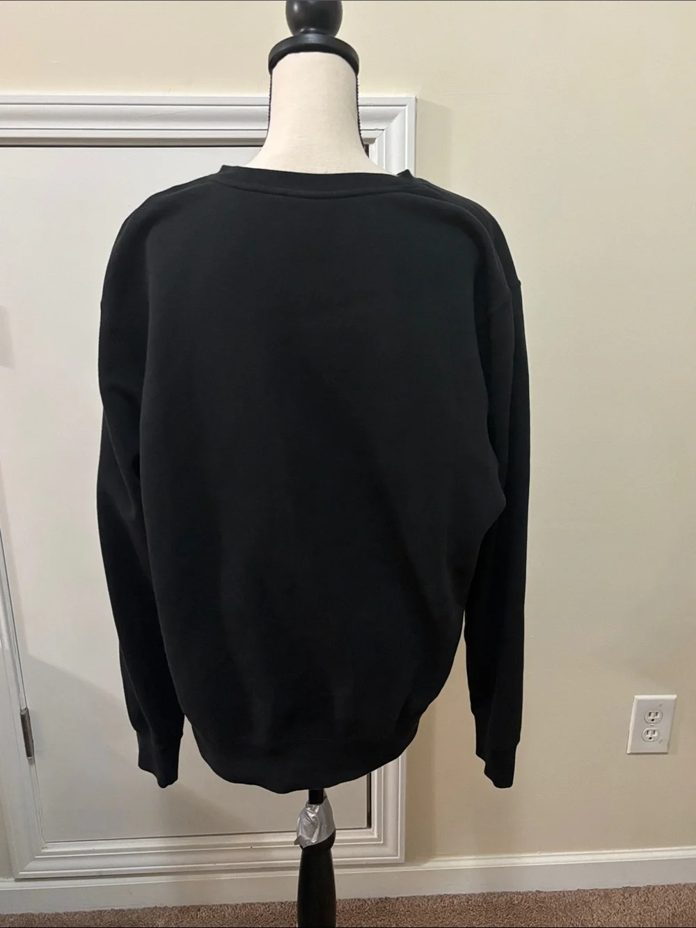 Nike Black Crewneck Sweatshirt with Multicolor Logo size Large